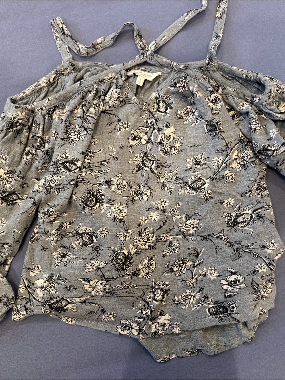 Lucky Brand Gray Floral Cold-Shoulder Knit Top